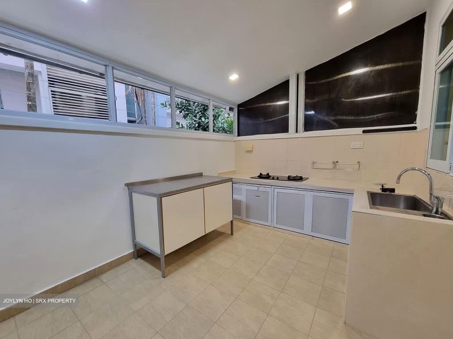 Elias Terrace (D18), Terrace #581366741
